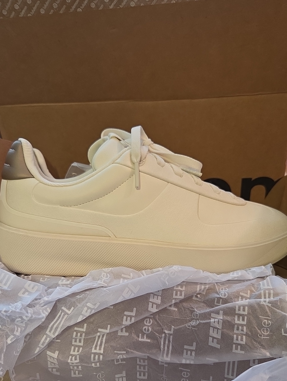 Lululemon Cityverse Sneaker 8.5 - Picture 7 of 16
